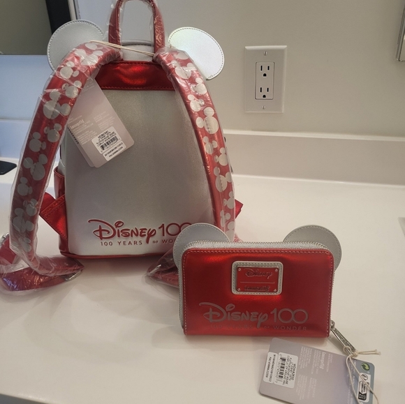 LOUNGEFLY exclusive limited edition Disney 100 platinum Mickey mouse mini backpa - Picture 2 of 2